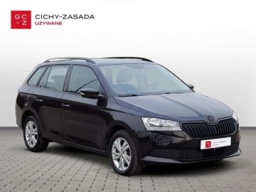 Skoda Fabia III Kombi Facelifting 1.0 TSI 95KM 2021 Skoda Fabia 1.0 TSI 95KM Ambition klimatyzacja Czujniki Salon PLSerwis ASO, zdjęcie 6