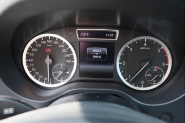 Infiniti Q30 1.5D 109KM 2016 Infiniti Q30 1.5 DCi nawigacja climatronic zarejestrowany PL, zdjęcie 18