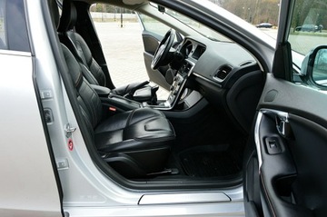 Volvo V40 II Hatchback Facelifting 2.0 D2 120KM 2016 Volvo V40 LiFT Full Led Ocean Race Ledy Digital, zdjęcie 25