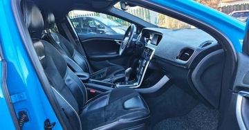 Volvo V40 II Hatchback 1.6 T3 150KM 2013 Volvo V40 BENZYNA alcantara KAMERA czarny sufit R DESIGN okazja, zdjęcie 34
