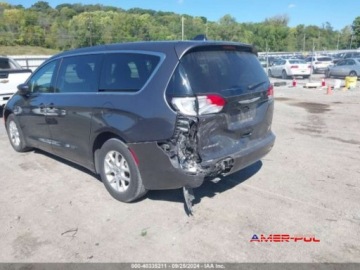 Chrysler Voyager V 2022 Chrysler Voyager 2022 r.3,6L LX 3.6 Benzyna 287KM, zdjęcie 3