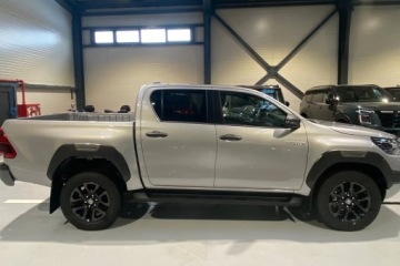 Toyota Hilux VIII Podwójna kabina Facelifting 2024 2.8 D-4D 204KM 2026 TOYOTA HiLux Double Cab Invincible Pickup 2.8 204KM 2026, zdjęcie 7