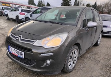 Citroen C3 II Hatchback facelifting 1.2 VTi 82KM 2014 Citroen C3 2014r, SALON POLSKA. 1.2 Benzyna. Lekko przetarty prawy bok. Je, zdjęcie 1
