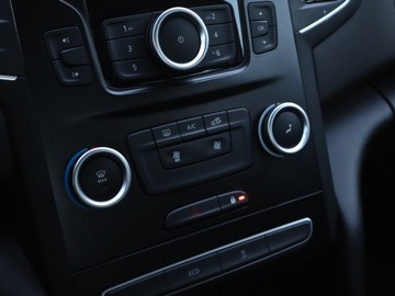 Renault Megane IV Hatchback 5d 1.3 TCe 115 FAP 115KM 2019 Renault Megane 1.3 TCe, Salon Polska, Klima, zdjęcie 14