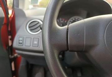 Suzuki Swift IV Hatchback 5d 1.3 92KM 2009 Suzuki Swift 1.3 Comfort 1.3 Benzyna 92KM BEZWYPADKOWY, zdjęcie 38