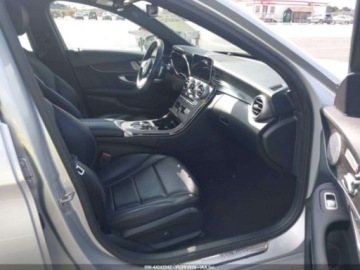 Mercedes Klasa C W205 2020 Mercedes-Benz Klasa C 300 2020 2.0 Benzyna 255KM, zdjęcie 9