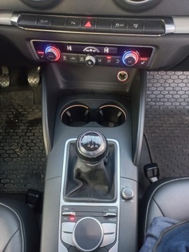 Audi A3 8V 2016 AUDI A3 Sportback (8VA, 8VF) 2.0 TDI 143 KM, zdjęcie 16