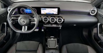 Mercedes Klasa A W177/V177 Sedan Facelifting 1.3 200 163KM 2022 Mercedes-Benz Klasa A SalonPL AMG LED Sedan AndroidCarPlay Nawigacja Kamer, zdjęcie 4
