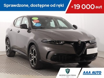 Alfa Romeo Tonale 2022 Alfa Romeo Tonale 1.5T 48V MHEV, Salon Polska