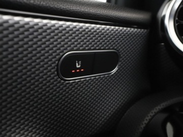 Mercedes Klasa A W177/V177 Hatchback 2.0 250 224KM 2018 Mercedes A 250 225KM Automat Navi Czujniki, zdjęcie 34