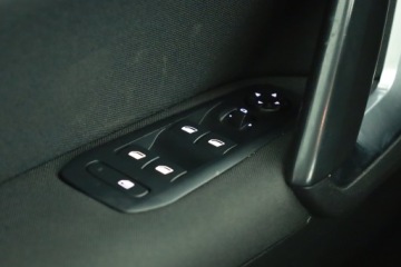 Peugeot 308 II SW Facelifting 1.5 BlueHDI 130KM 2019 Peugeot 308 1.5 BlueHDi, Salon Polska, zdjęcie 13