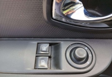 Renault Clio IV Grandtour  1.2 16V 74KM 2013 Renault Clio Renault Clio IV 1.2 73 km stan bdb gwarancja przebiegu 1.2, zdjęcie 22