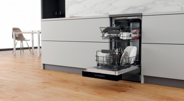 Посудомоечная машина WHIRLPOOL WSFC 3M27 X