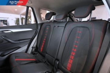 BMW X1 F48 2019 BMW X1 sDrive18iReflektory LEDTempomatKamera Cofania 1.5 Benzyna 140KM, zdjęcie 15