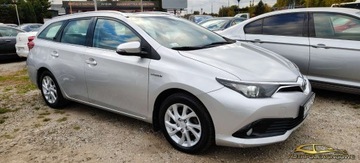 Toyota Auris II 2019 Toyota Auris 1.8 Hybryda 100KM Salon Pl. F.Vat 23 1.8 Benzyna 100KM, zdjęcie 1