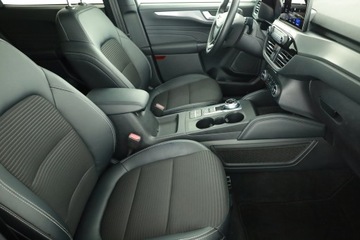 Ford Kuga III SUV 2.0 EcoBlue 190KM 2022 Ford Kuga 2.0 EcoBlue, Salon Polska, zdjęcie 6