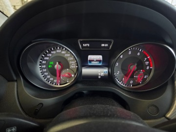 Mercedes GLA I Off-roader 1.6 200 156KM 2016 Mercedes-Benz GLA 200, zdjęcie 17