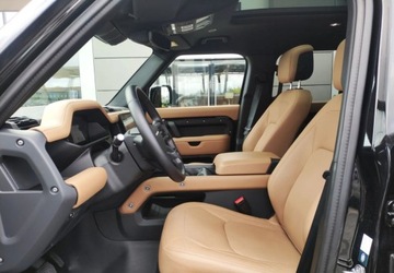 Land Rover Defender IV (L663) 90 3.0D R6 249KM 2024 Land Rover Defender MY25 3.0D I6 250 PS AWD Auto X-Dynamic HSE 110 3.0, zdjęcie 1