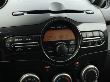 Mazda 2 II Hatchback 5d Facelifting 1.3 MZR 84KM 2014 Mazda 2 1.3 i, Klima, Klimatronic, Parktronic, zdjęcie 11