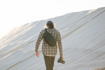 Torba fotograficzna Wandrd Rogue Sling 9 l czarna
