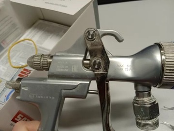 PISTOLET LAKIERNICZY SATAJET 1000 K RP DOLNOZASILANY KPL