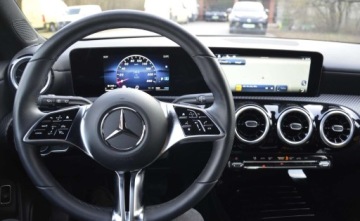 Mercedes CLA C118/X118 Shooting Brake Facelifting 1.3 180 136KM 2024 Mercedes-Benz X118 CLA 180 Lift Benzyna Automat 136KM 3tys.km Kamera, zdjęcie 19