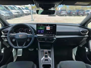 Cupra Leon II Hatchback Facelifting 1.5 eTSI MHEV 150KM 2026 Cupra Leon 1.5 eTSI 150 KM DSG, zdjęcie 3