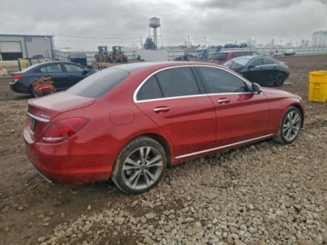 Mercedes Klasa C W205 2018 Mercedes-Benz Klasa C 300 4Matic 2018 2.0 Benzyna 241KM, zdjęcie 3