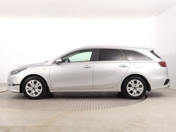 Kia Ceed III Kombi Facelifting 1.5 T-GDI 160KM 2022 Kia Ceed 1.5 T-GDI, Salon Polska, 1. Właściciel, zdjęcie 2