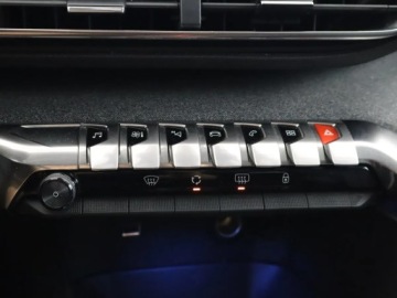 Peugeot 5008 II Crossover 1.2 PureTech 130KM 2019 Peugeot 5008 PureTech 130, Salon Polska, zdjęcie 17