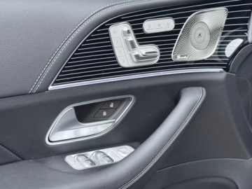 Mercedes GLE V167 SUV Facelifting 2.0 300d 269KM 2025 GLE Coupe 300 d 4-Matic AMG Line 2.0 (269KM) 2025, zdjęcie 11