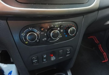 Dacia Logan II MCV Tce 90KM 2015 Dacia Logan Dacia Logan MCV 0.9 TCE Prestige Benzyna 90KM, zdjęcie 14