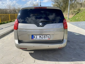 Peugeot 5008 I Minivan 1.6 HDi FAP 115KM 2013 Peugeot 5008 Opłacony 1.6 e-HDI 114 KM Automat, zdjęcie 4