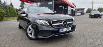 Mercedes Klasa E W213 Kombi 2.0 220d 194KM 2018 Mercedes-Benz Klasa E E220 D 195KM Gwarancja Raty Oplaty 2.0 Diesel, zdjęcie 23