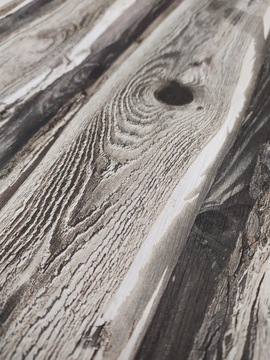 Бежевые обои из картона в деревенском стиле