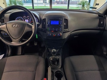 Hyundai i30 I Hatchback 1.4 109KM 2009 Hyundai i30 I 1.4 benzyna, zdjęcie 8