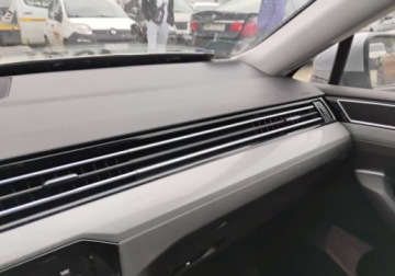 Volkswagen Passat B8 Limousine Facelifting 1.5 TSI EVO 150KM 2021 Volkswagen Passat 2021r, 1.5TSI. AUTOMAT. Uszkodzony lewy przod i tyl. Je, zdjęcie 17