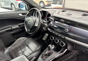 Alfa Romeo Giulietta Nuova II Hatchback 5d 2.0 JTD 16v 170KM 2012 Alfa Romeo Giulietta 2012 r. 2.0 Diesel 170KM, zdjęcie 13