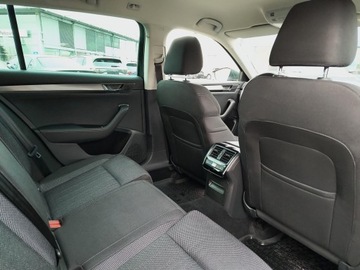 Skoda Superb III Kombi Facelifting 2.0 TSI 190KM 2020 Skoda Superb Combi Style 2.0 TSI 190KM DSG Salon P, zdjęcie 24