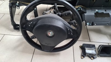 DESKA ROZDĚLOVAČE KONZOLA ALFA ROMEO GIULIETTA DOPNOUT ULOŽENÍ AIRBAG