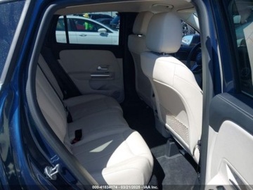 Mercedes GLA II 2022 Mercedes-Benz GLA 2022r., GLA 250, od ubezpieczalni 2.0 Benzyna 221KM, zdjęcie 7