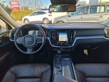 Volvo V60 II  Kombi 2.0 D3 150KM 2019 Volvo V60 Automat, zdjęcie 8