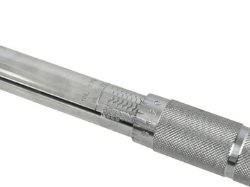 ДИНАМОМЕТРИЧЕСКИЙ КЛЮЧ CrV 1/2 28-210 Нм 465 мм GEKO
