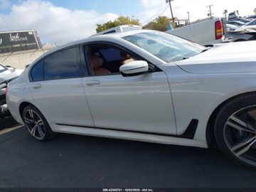 BMW Seria 7 G11-G12 2018 BMW Seria 7 740i 2018 3.0l 3.0 Benzyna 320KM, zdjęcie 6