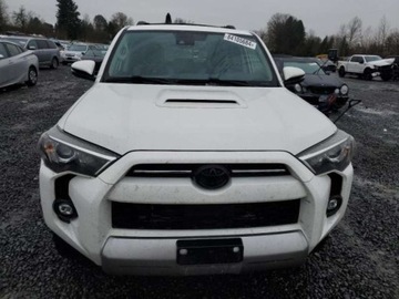 Toyota 2022 Toyota 4-Runner 2022 TOYOTA 4RUNNER SR5 PREMIUM 4.0 Benzyna 270KM, zdjęcie 5