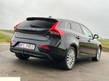 Volvo V40 II Cross Country 2.0 D2 DRIVE-E 120KM 2015 Volvo V40 D2 RDesign 1.6D 120 KM 2015r, zdjęcie 27
