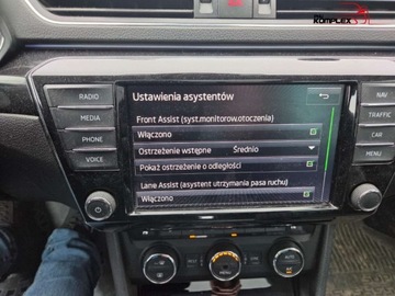 Skoda Superb III Kombi 2.0 TDI 190KM 2017 Skoda Superb 2.0 TDI 190KM Automat Laurin Klement Canton 2.0 Diesel 190KM, zdjęcie 19