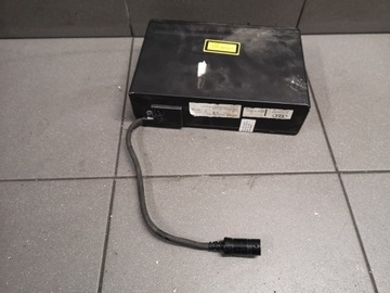 AUDI A8 D2 ЧЕЙНДЖЕР 4D0035111B