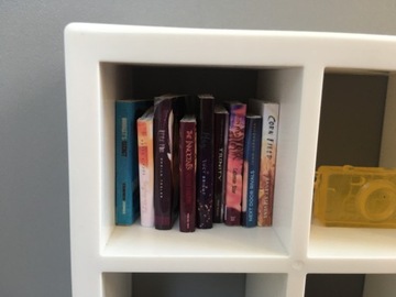 5 мини-книг для кукол на заказ.