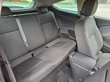 Opel Astra J Hatchback 5d 1.4 Turbo ECOTEC 140KM 2011 Opel Astra GTC 1,4 Turbo 140 KM Navi Kamera Bluetooth, zdjęcie 16